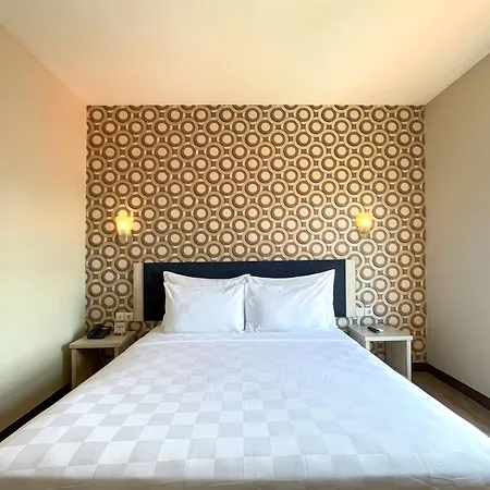 Hotel 88 Kedungsari - Kedungdoro By Wh-2